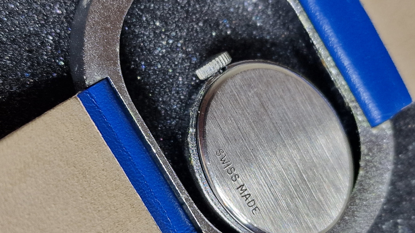 💎 Unworn Vintage Women’s Watch – Hand-Wound, Late 1960s, Swiss Made, Blue Strap