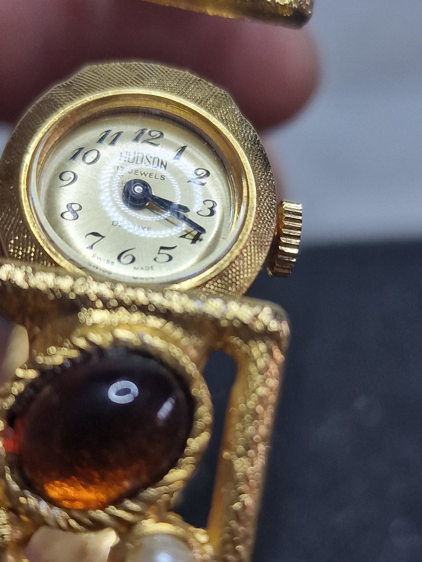 π Unworn Vintage Ladies' Clasp Watch "HUDSON De Luxe" β Swiss Made, Hand-Wound, 1970s