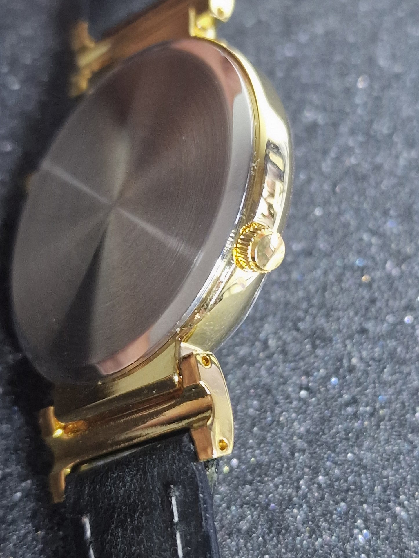 π Unworn Dual-Time Quartz Wristwatch β 1970s, Top Condition, Old Stock