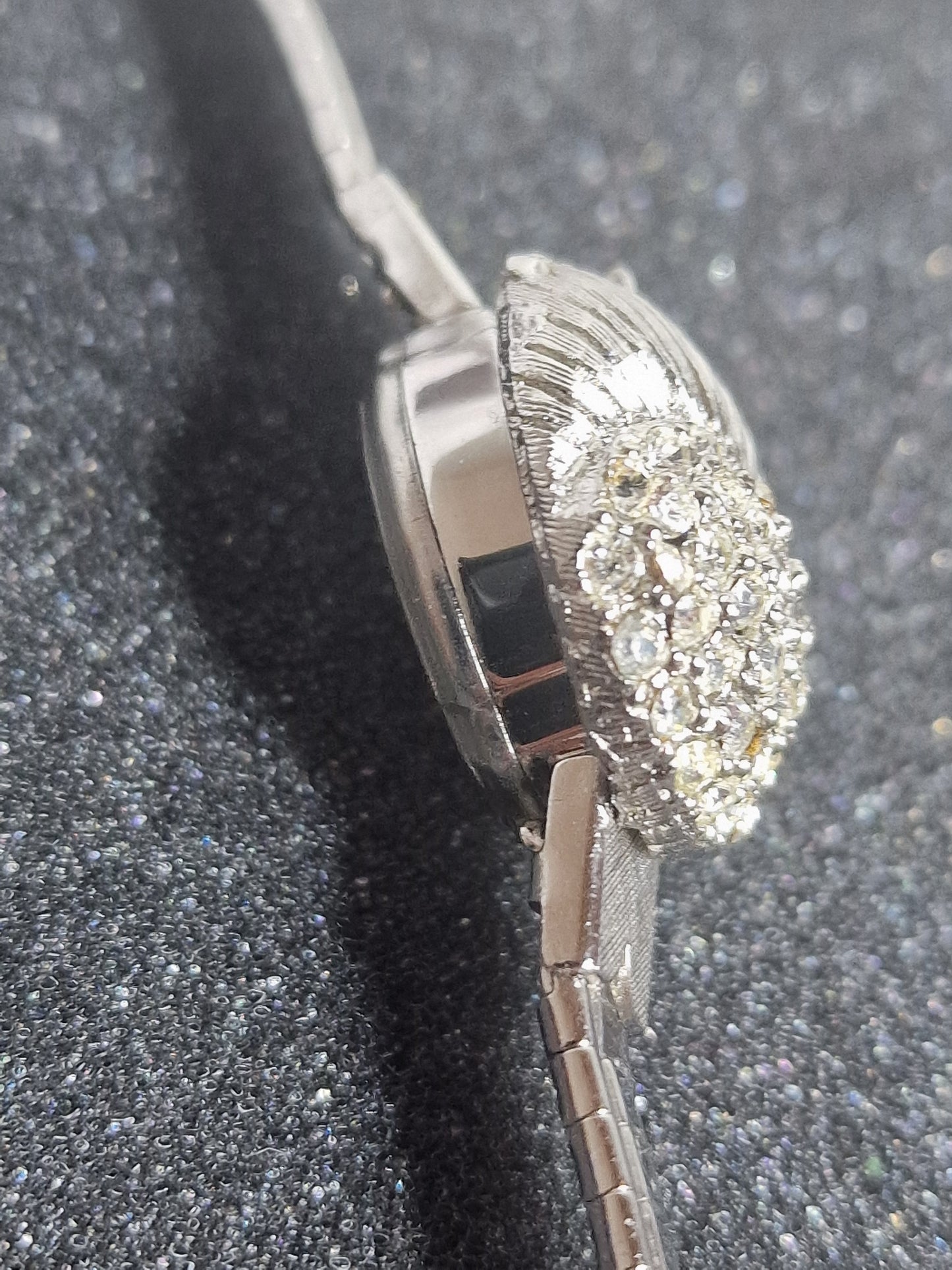 π Unworn Vintage Ladies' Jewelry Watch "F.H.B." β Swiss Made, Hand-Wound, Late 1960s