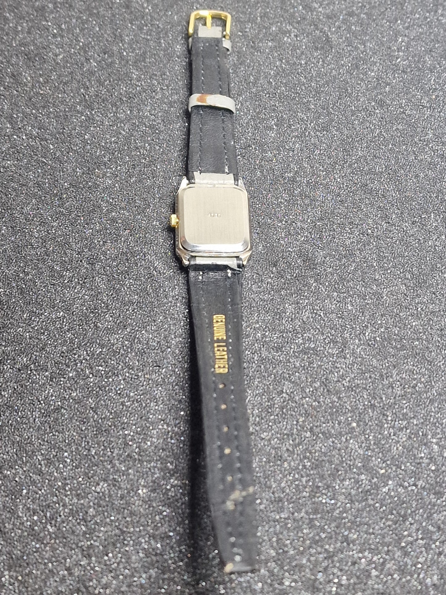⌚ Unworn Vintage Quartz Watch "INTRACO" – Swiss Made, 70s/80s, Old Stock