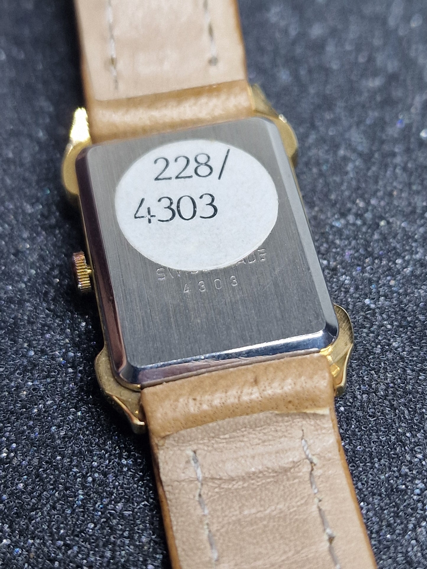⌚ Unworn Vintage Quartz Watch "LOTUS" – Swiss Made, 70s/80s, Old Stock