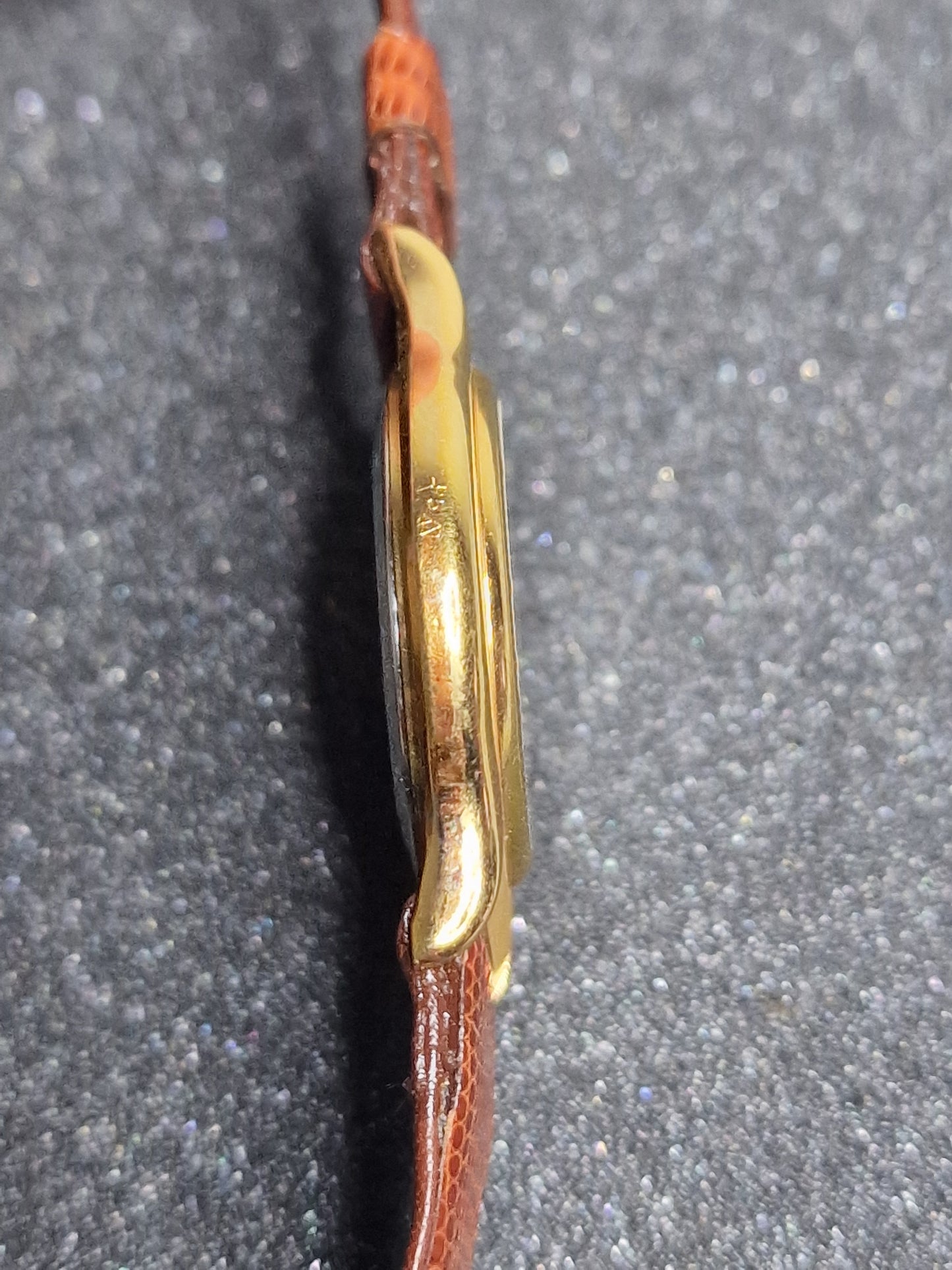 ⌚ Unworn Vintage Quartz Watch Swiss Made, ETA Movement, 70s/80s, Gold-Tone