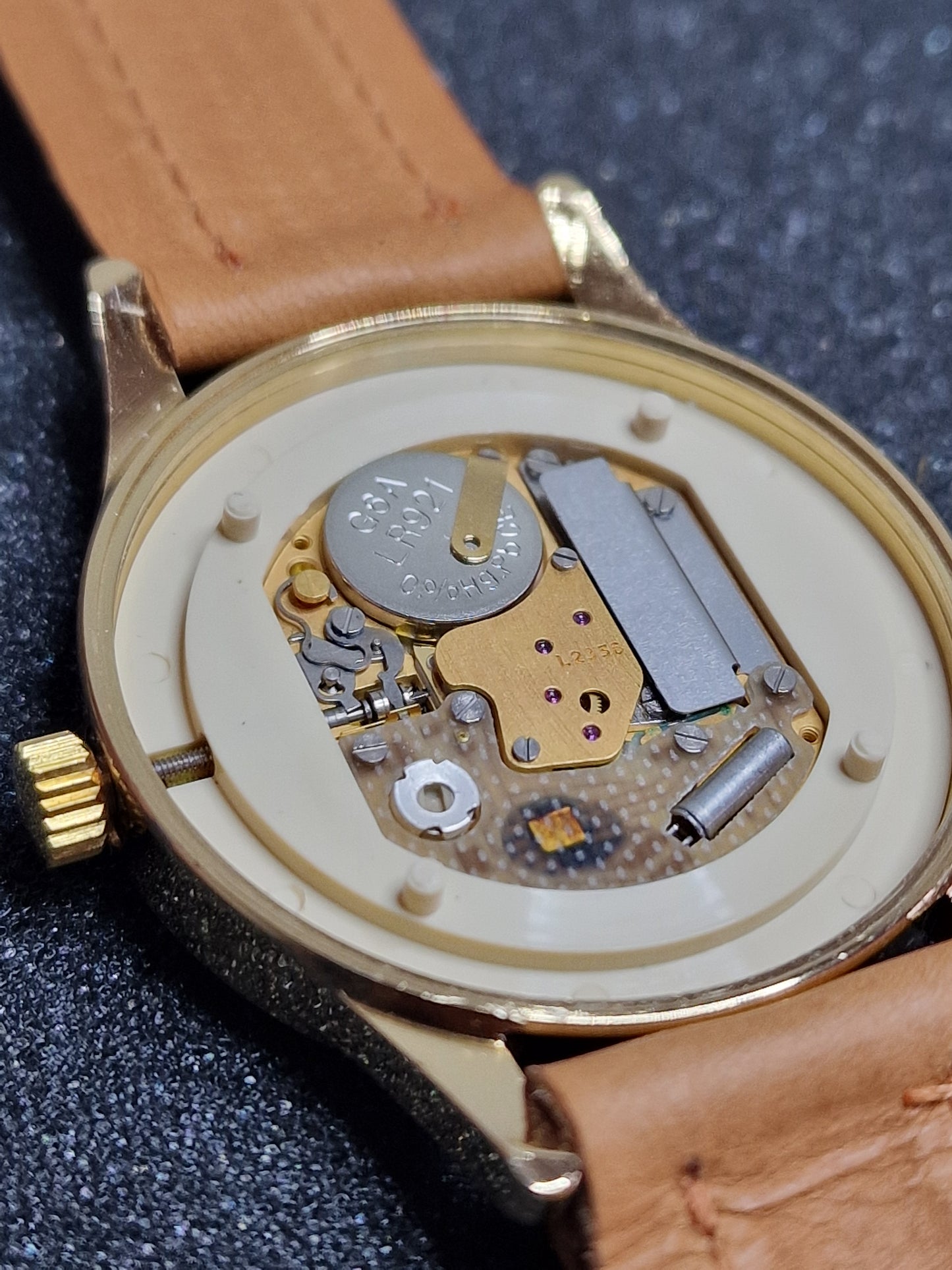 ⌚ Unworn Vintage Quartz Watch "ZENO" – Swiss Made, Cattin Movement, 40mm, 80s/90s, Old Basel Stock