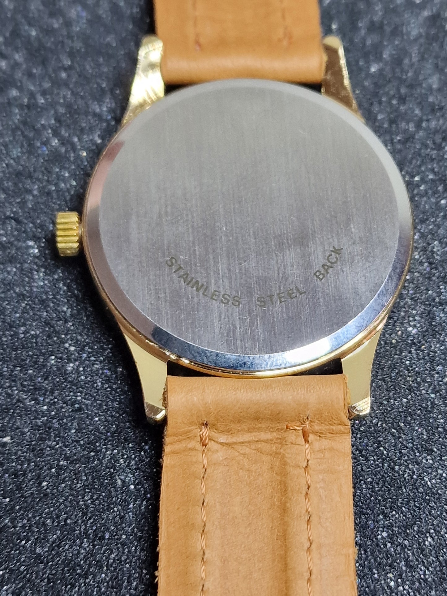 ⌚ Unworn Vintage Quartz Watch "GENEVE" – Swiss Made, Cattin Movement, 38mm, 80s/90s, Old Stock