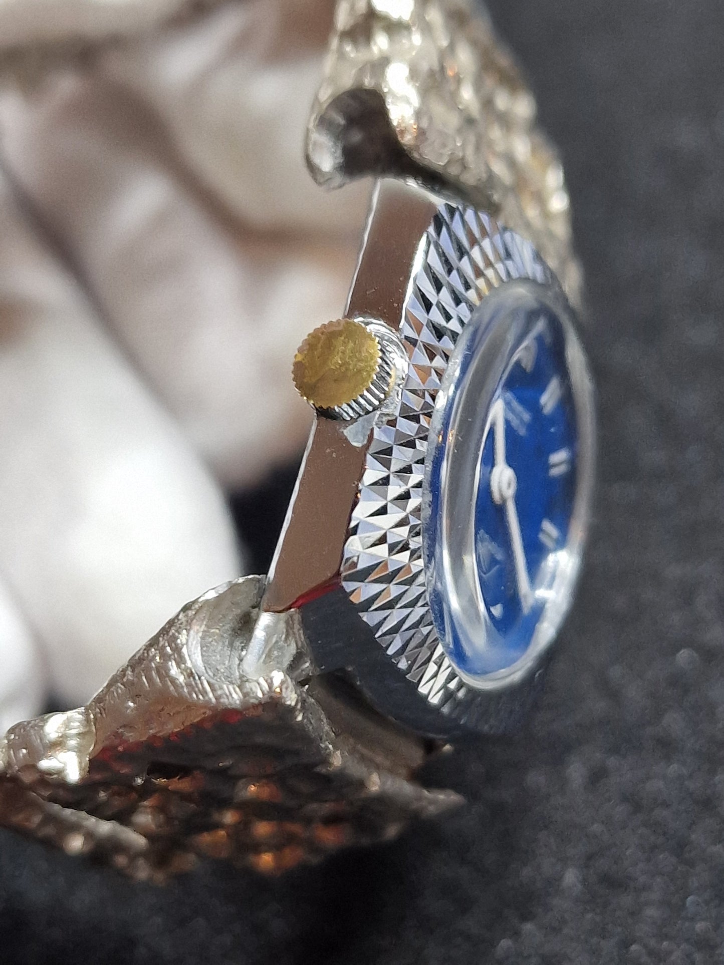 π Unworn Vintage Ladies' Jewelry Watch "MONDAINE" β Swiss Made, Hand-Wound, Late 1960s