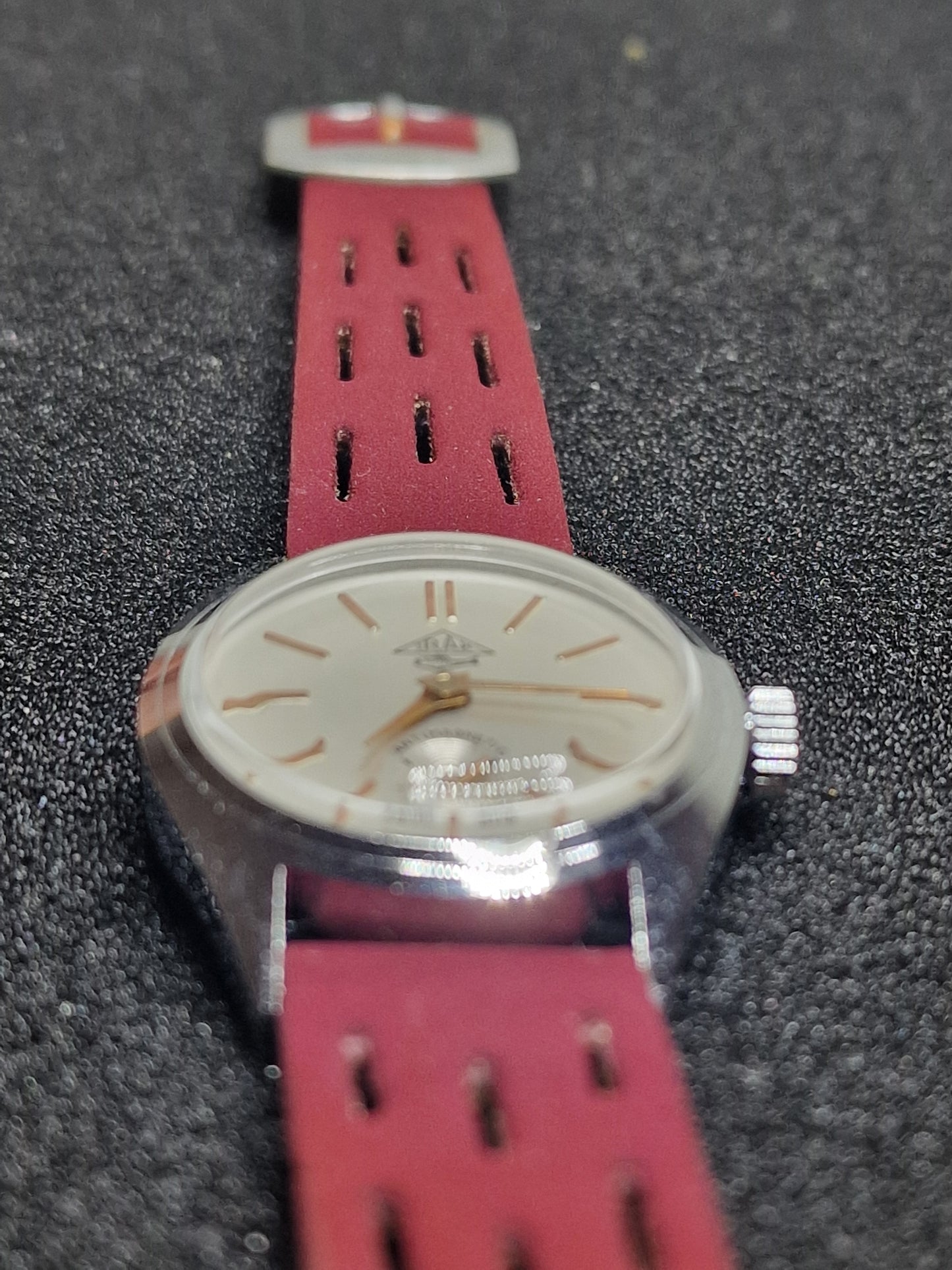 ⌚ Unworn Vintage Watch "IRAK" – Swiss Made, Hand-Wound, 1960s, Old Stock