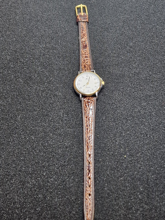 ⌚ Unworn Vintage Quartz Watch "LOTUS" – Swiss Made, Date Display, 1970s, Old Stock