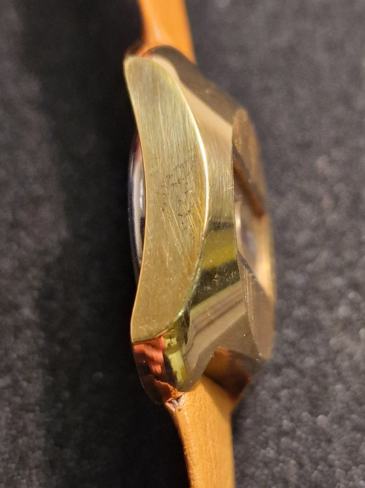 ⌚ Unworn Vintage Watch "DANIEL PERRET" – Swiss Made, Hand-Wound, 1960s, Old Stock