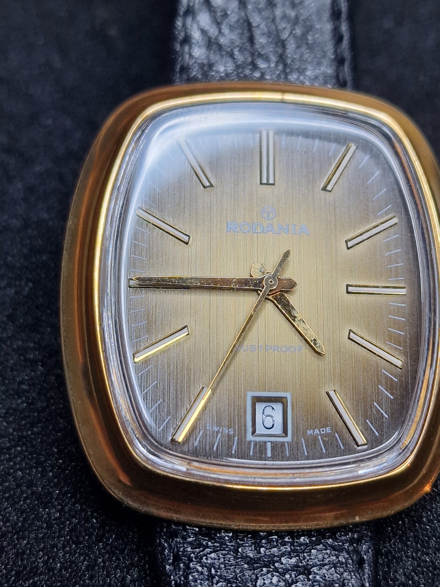 ⌚ Unworn Vintage Rodania Watch – Swiss Made | Hand-Wound | 1960s | Gold-Tone | NOS