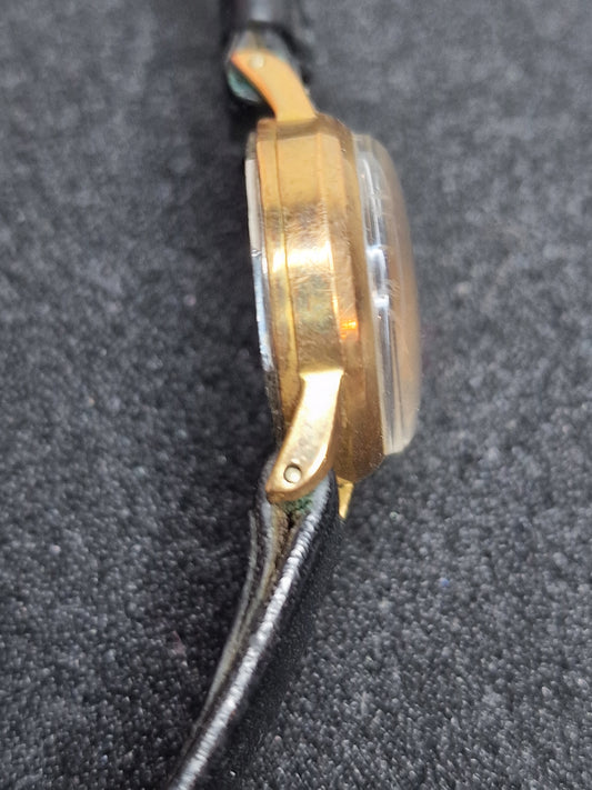 ⌚ Vintage ELOGA Watch – 17 Jewels | Incabloc | Waterproof | Swiss Made | 19mm