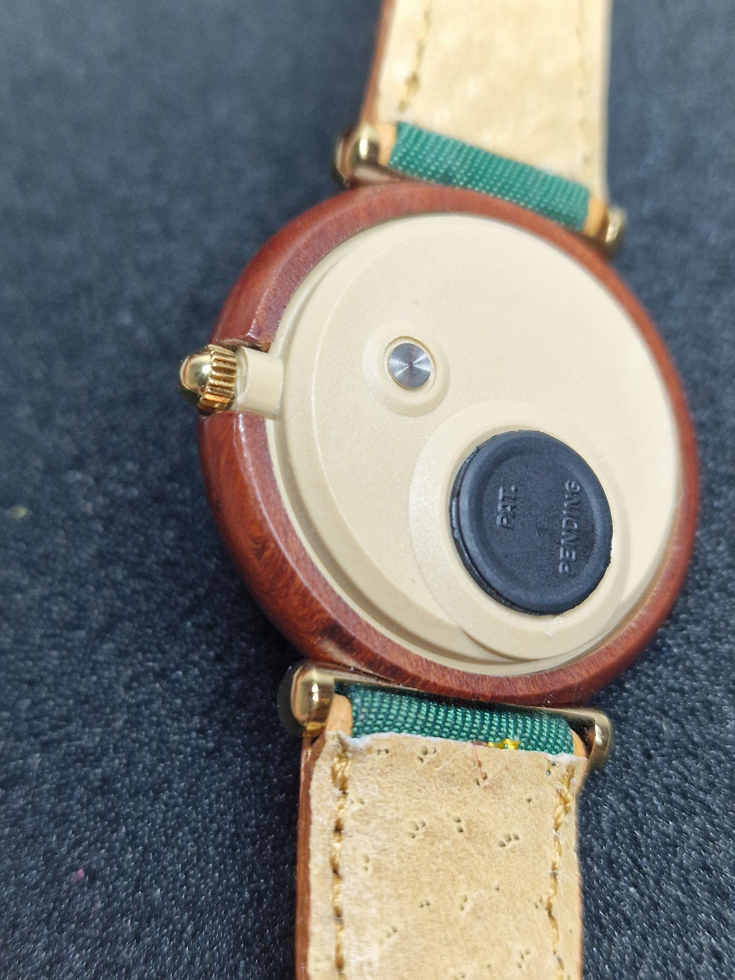 ⌚ Vintage Unisex Watch – FESTINA | Quartz Movement | Swiss Made | 1980s–90s | 32mm | NOS