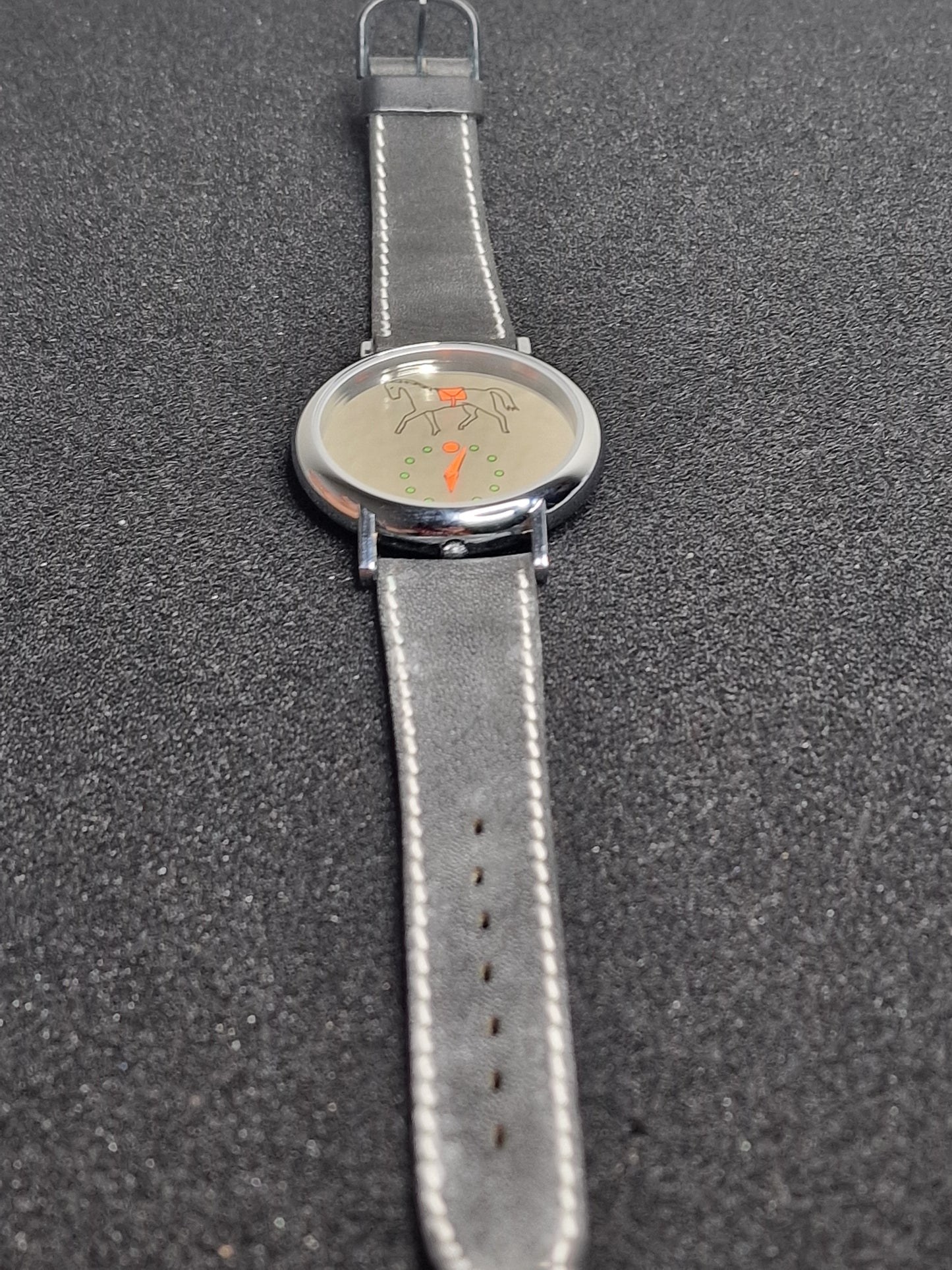 ⌚ Unworn Vintage Quartz Watch – Swiss Made | Cattin Movement | 80s–90s | 42mm | NOS
