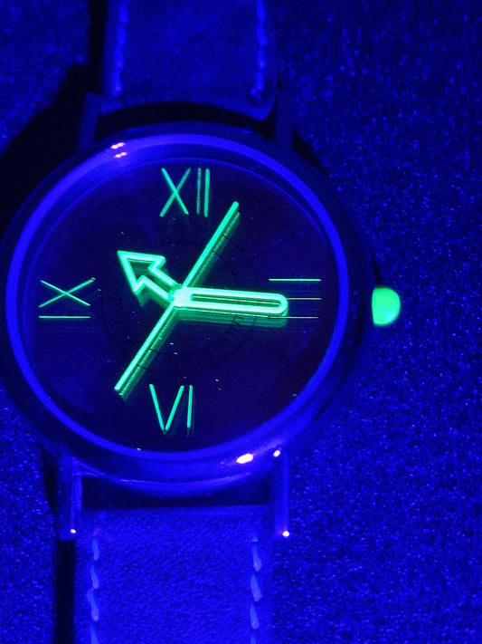 ⌚ Unworn Vintage Quartz Watch – Swiss Made | Cattin Movement | 80s–90s | 42mm | NOS