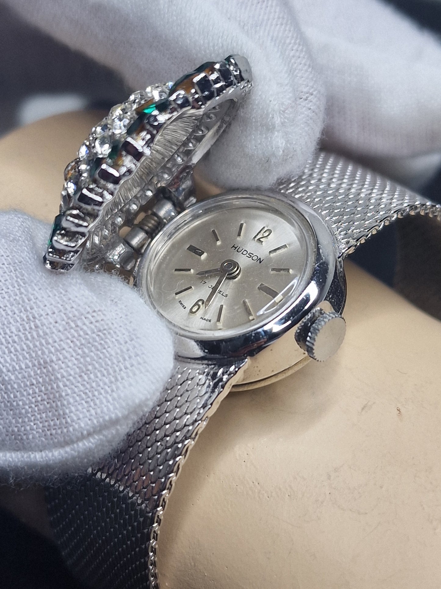 💎 Vintage Ladies’ Jewelry Watch – HUDSON | Hand-Wound | Late 1960s | Swiss Made | NOS