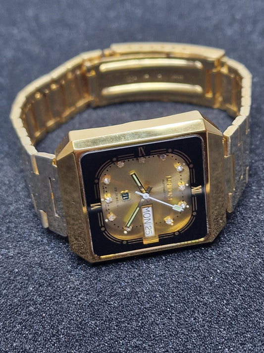 Very High Quality Vintage Watch - Loreena / Automatic - 60s