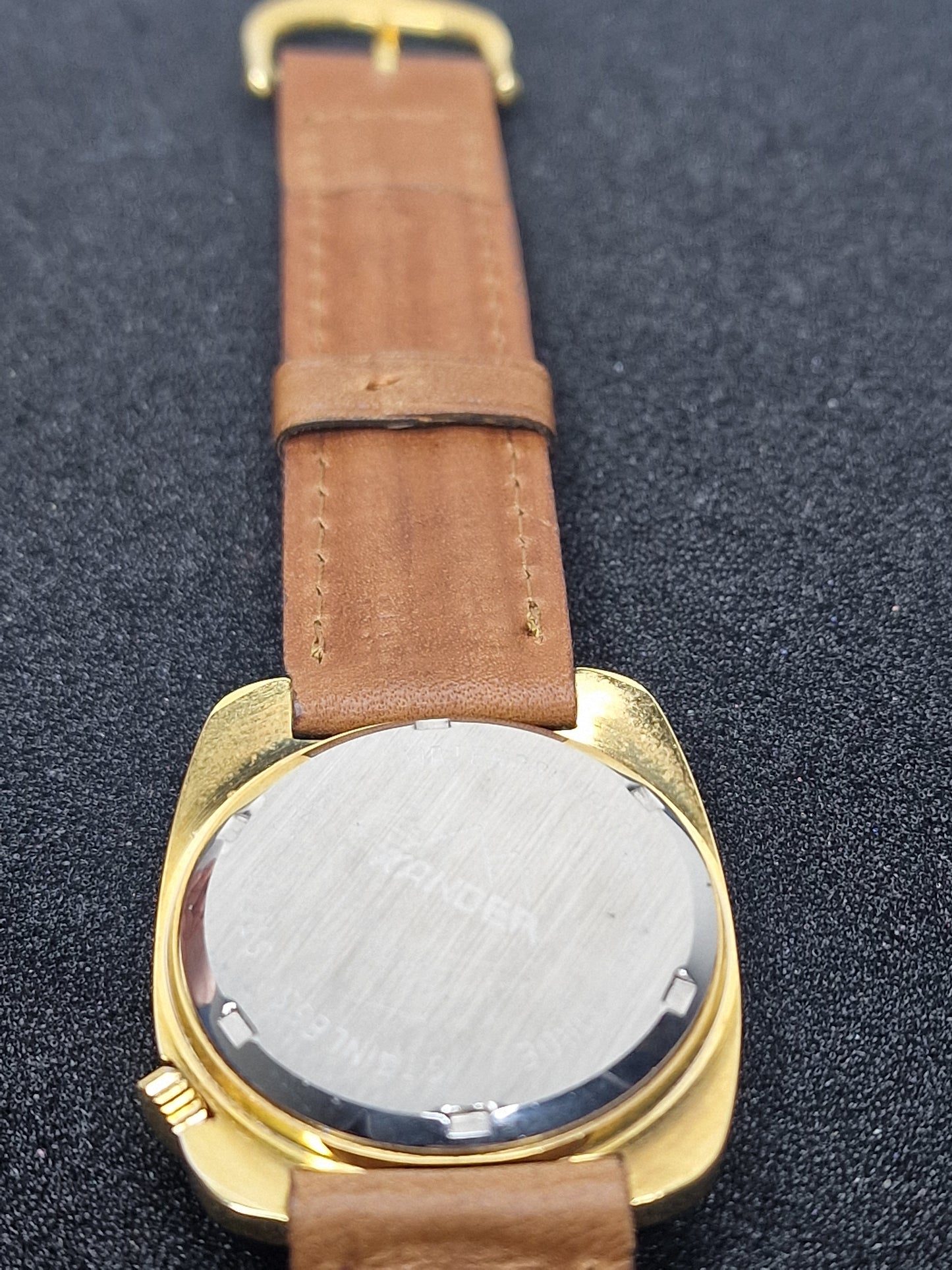 🕰️ Unworn Vintage Calendar Watch "KANDER" – Swiss Made, Hand-Wound, 60s/70s, Ultra Slim