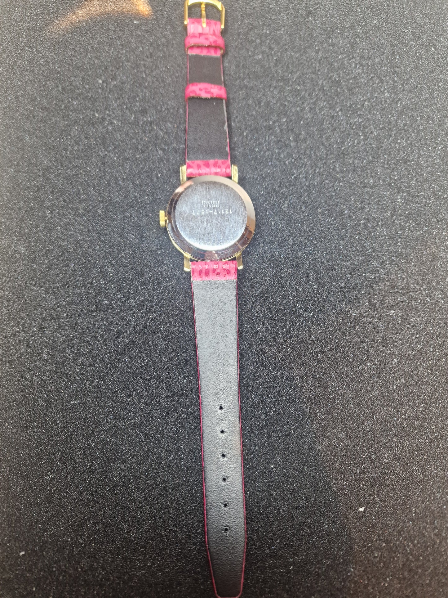 Old Vintage Watch OSAKA De Luxe from the 60s-70s, with Hand-Wound Movement