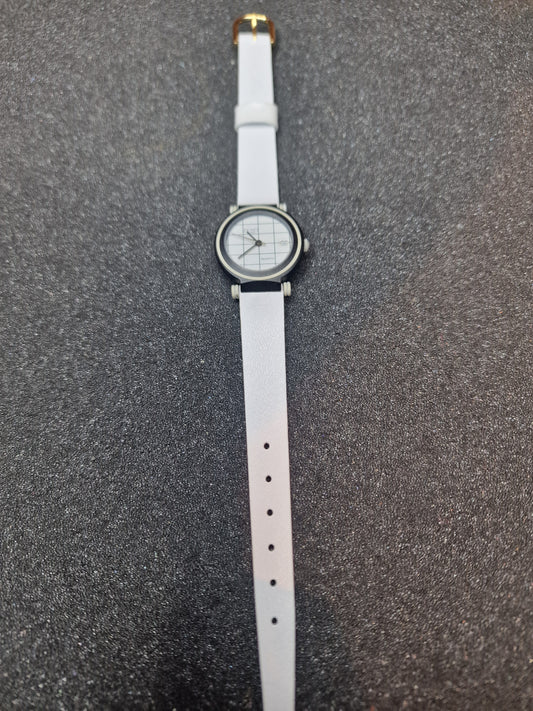 🕰️ Unworn Vintage Quartz Watch "Zeno Basel" – Swiss Made, 80s/90s, New Battery