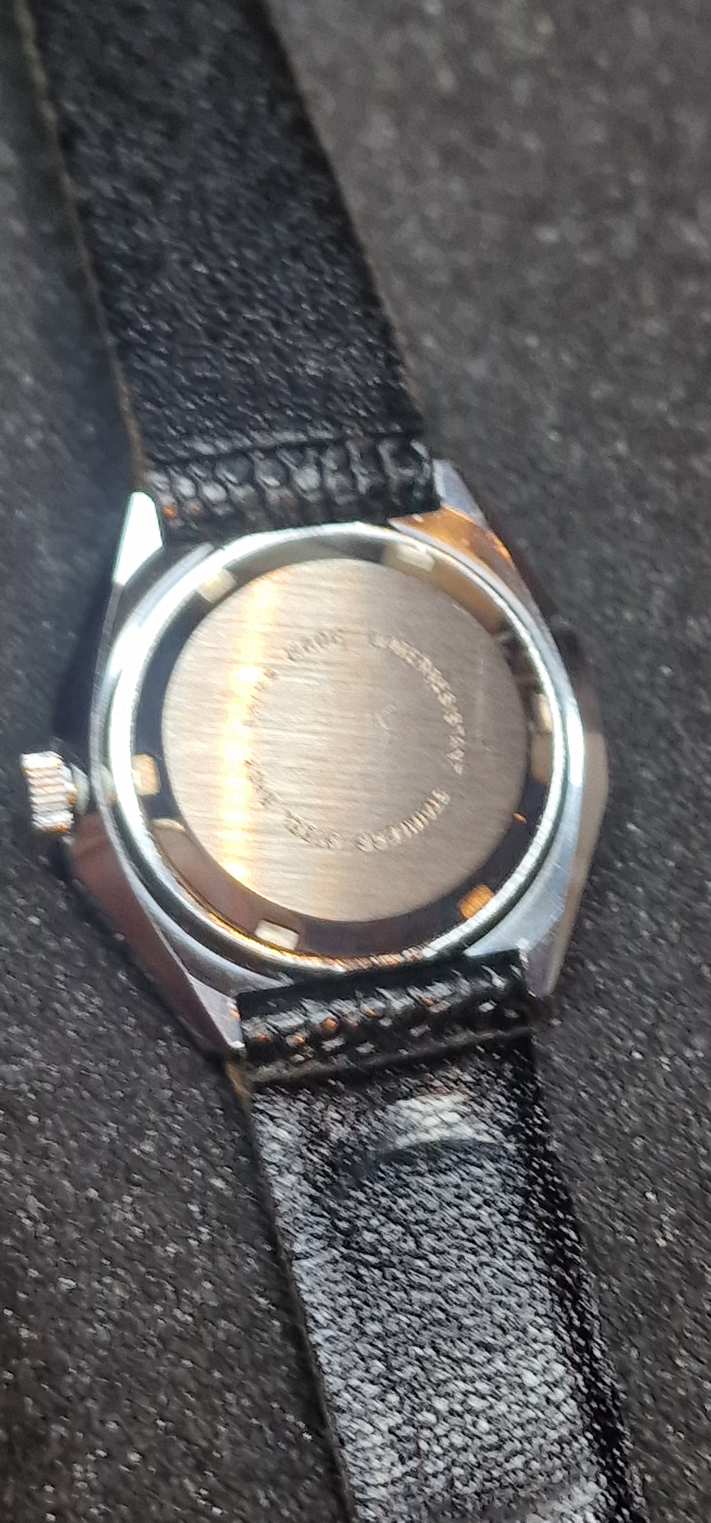 🕰️ JURA Watch Delémont – Swiss Made Automatic with Incabloc, 30x31mm, Steel Case