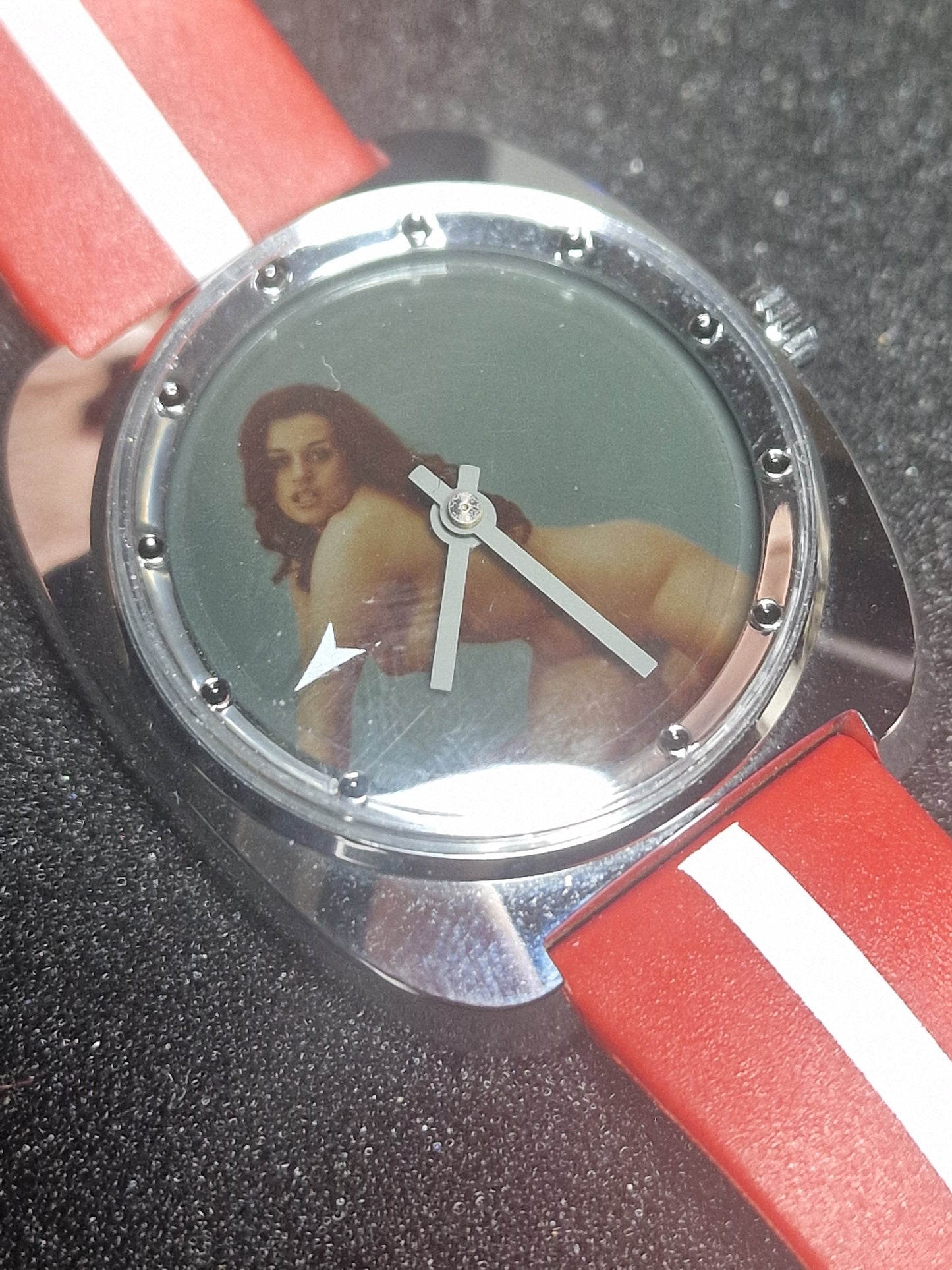 π°οΈ Rare Vintage Erotic Watch from the 70s β Hand-Wound β Patented! π₯