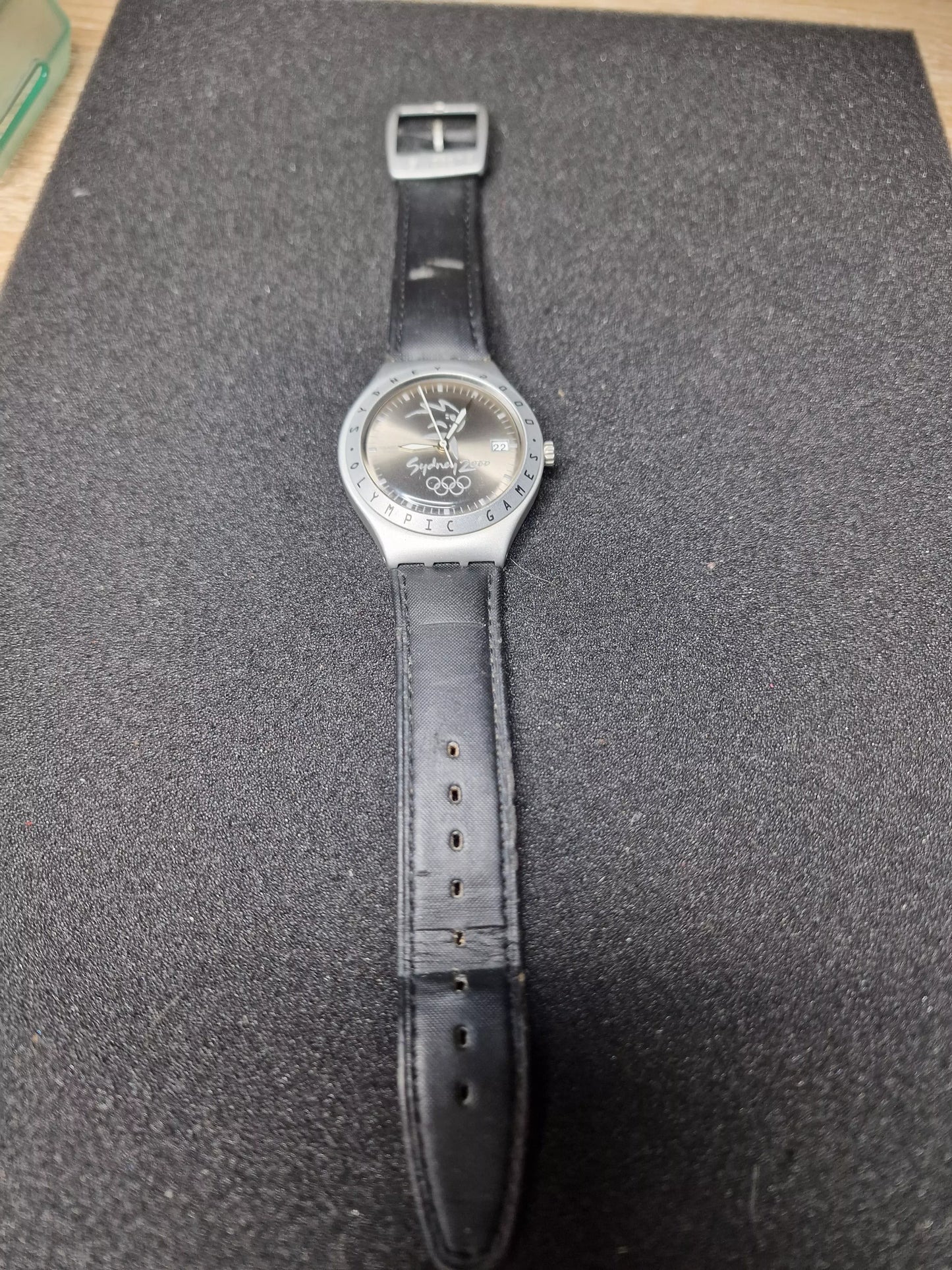 Swatch Irony Aluminium "Uluru" YGS4008 โ Sydney 2000 Olympic Games