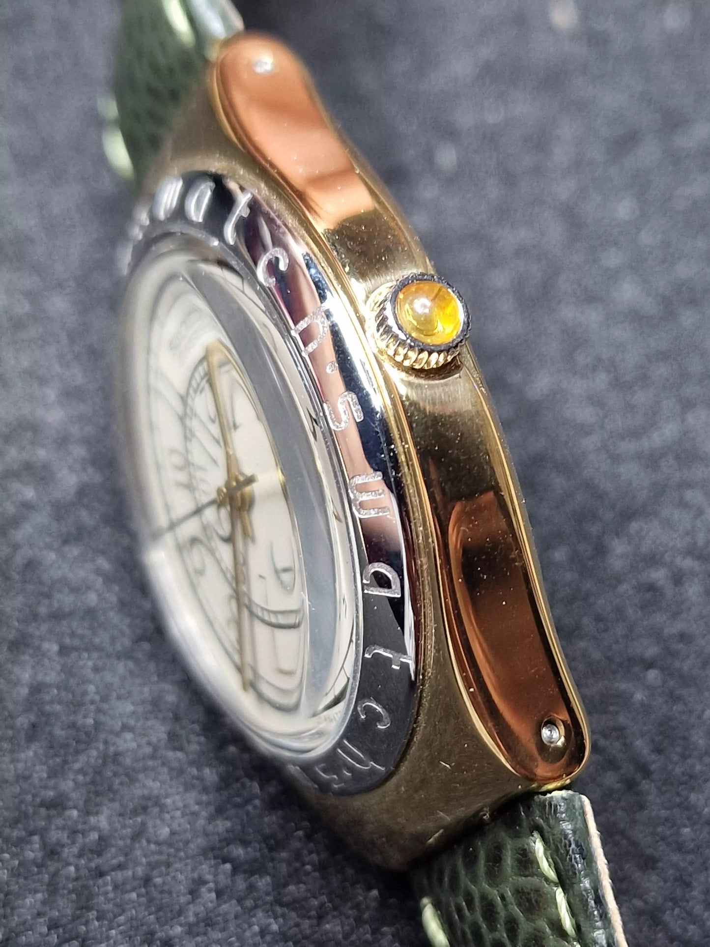 Swatch Irony YGG100 "Renversé" (1993) – Rare Vintage Collectible