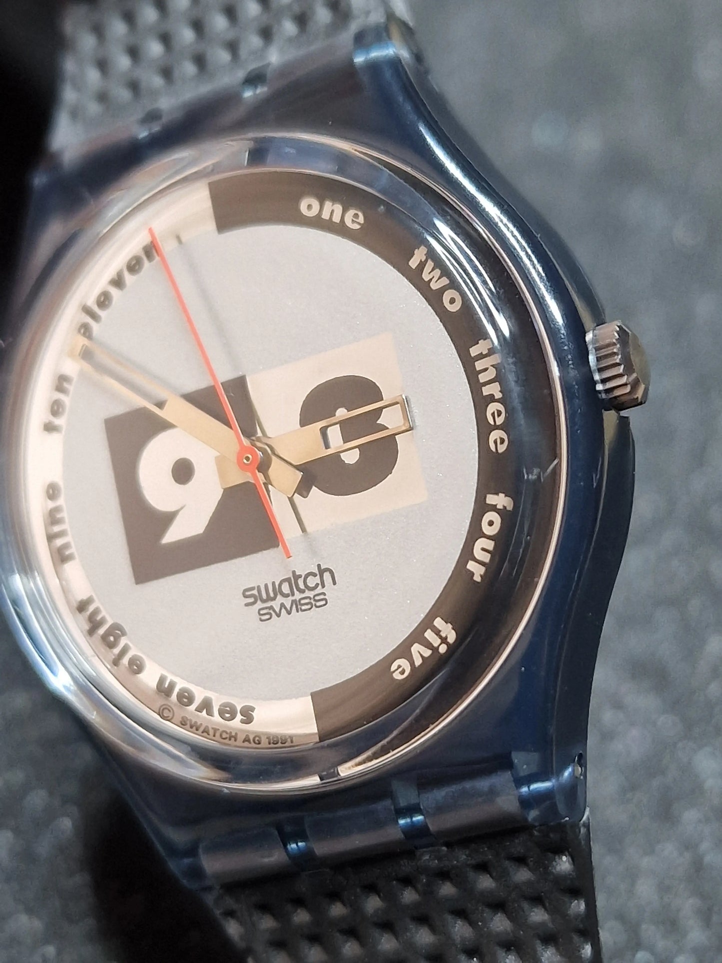 ⌚ Swatch GM108 “Nuni” (1991) – Minimal 90s Design Classic