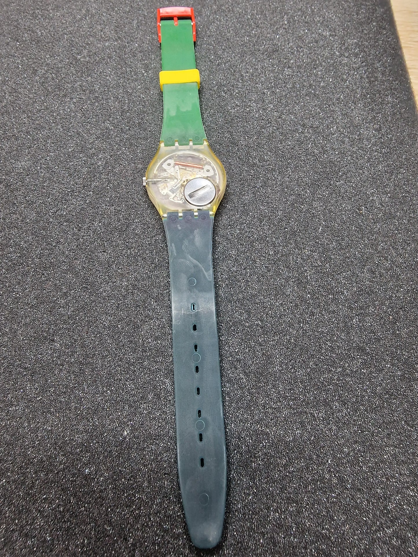 🧠Swatch GK102 “Nautilus” (1986) – Iconic Compass Design