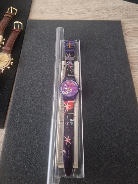 💜 Swatch GN901 “Potluck” (1996) – Swatch Loomi Series