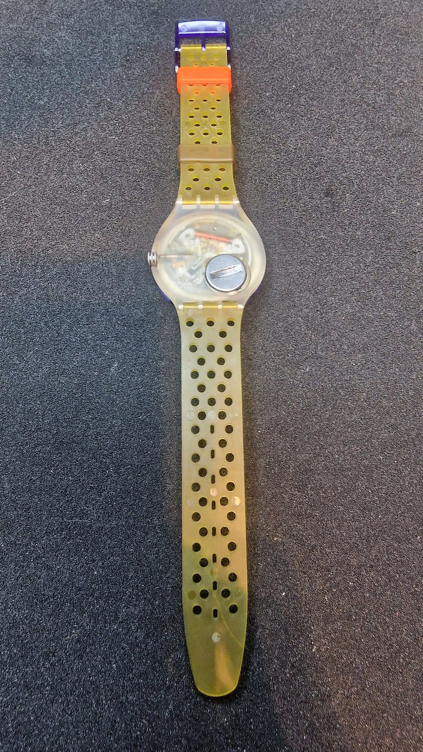 🔸 Swatch Scuba SDK103 Hypocampus (1990) – Iconic Scuba 200 Dive Watch