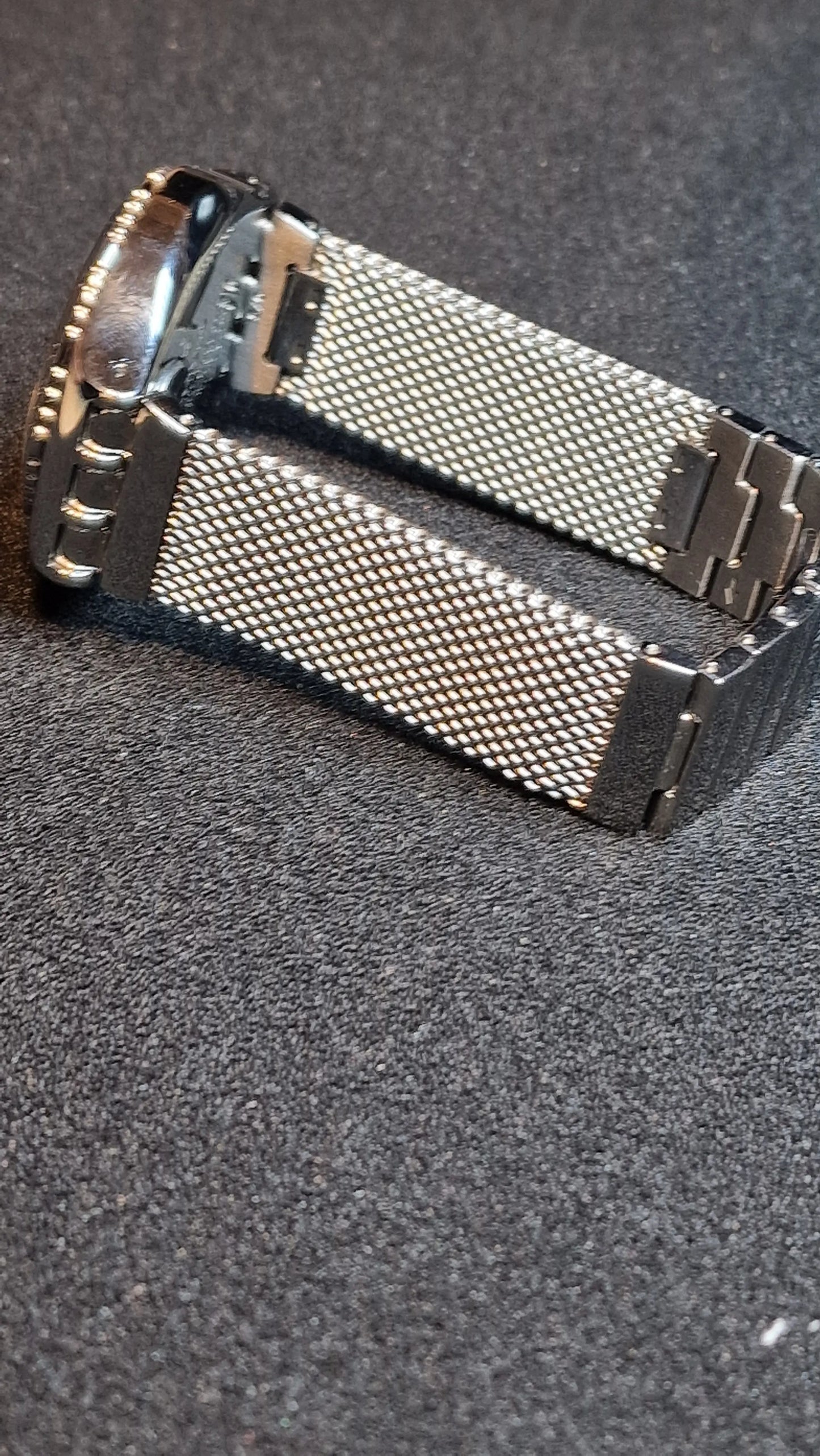 ⏱️ Swatch Irony Chrono YVS405G – “Silverisch”