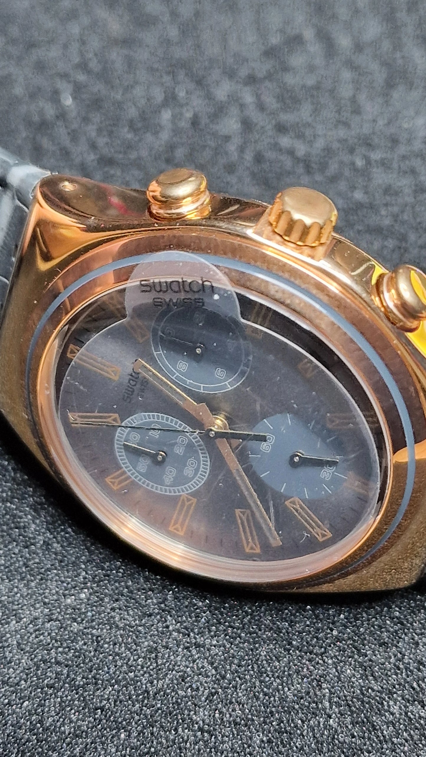 Swatch Irony Chrono YCG411 “Gris en Rose” (AG 2014) ✨ Rose-Gold Steel + Elegant Grey Dial