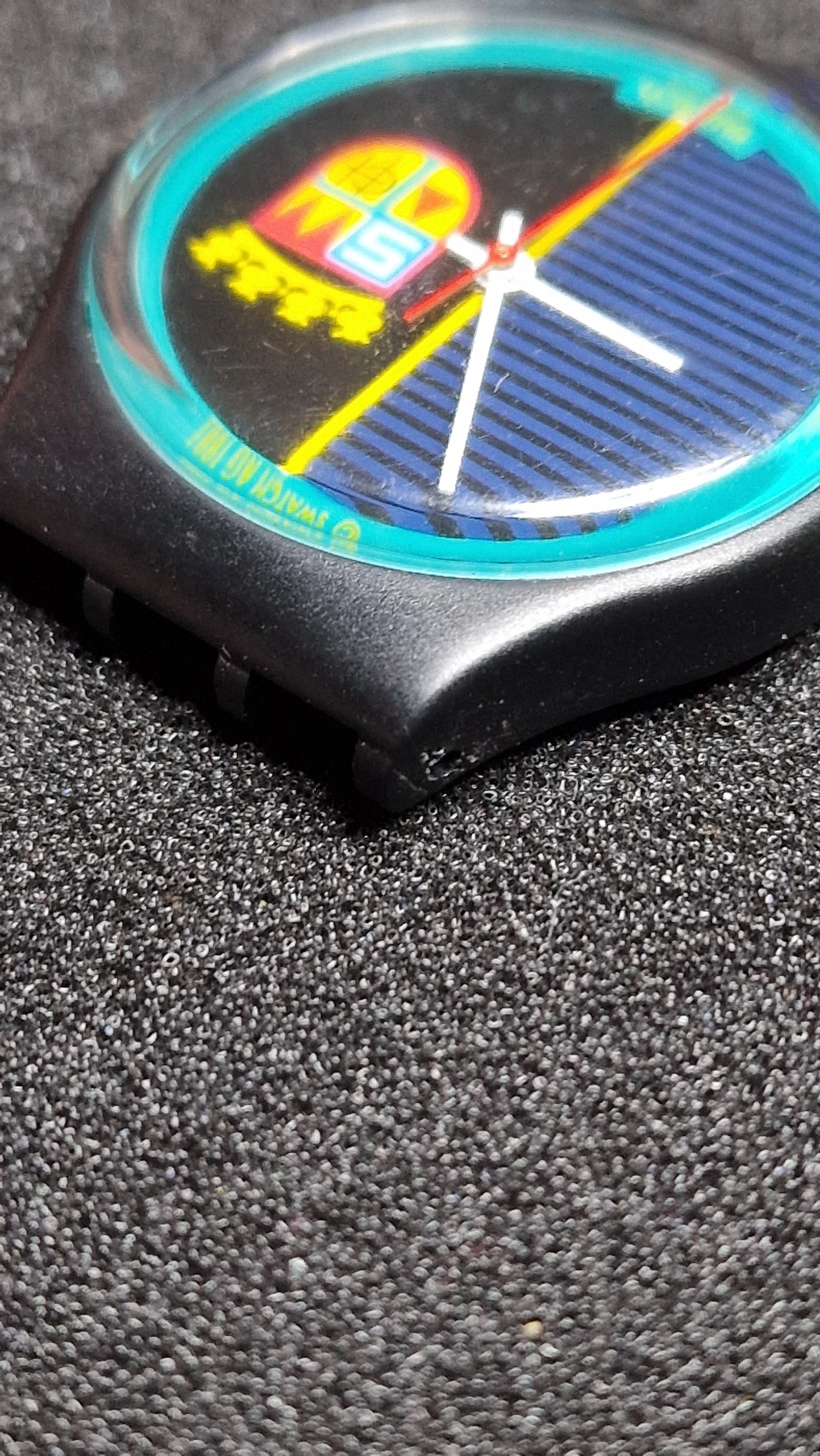 Vintage Swatch Originals “SIR” GB111 AG1986