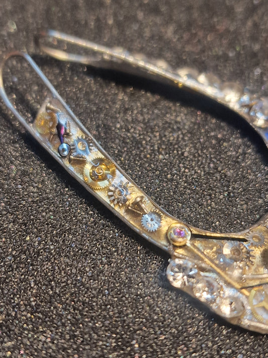 Timekeeper Ring-Holder Pendant — Upcycled Watch Parts by MakiArt (Handmade in Switzerland)