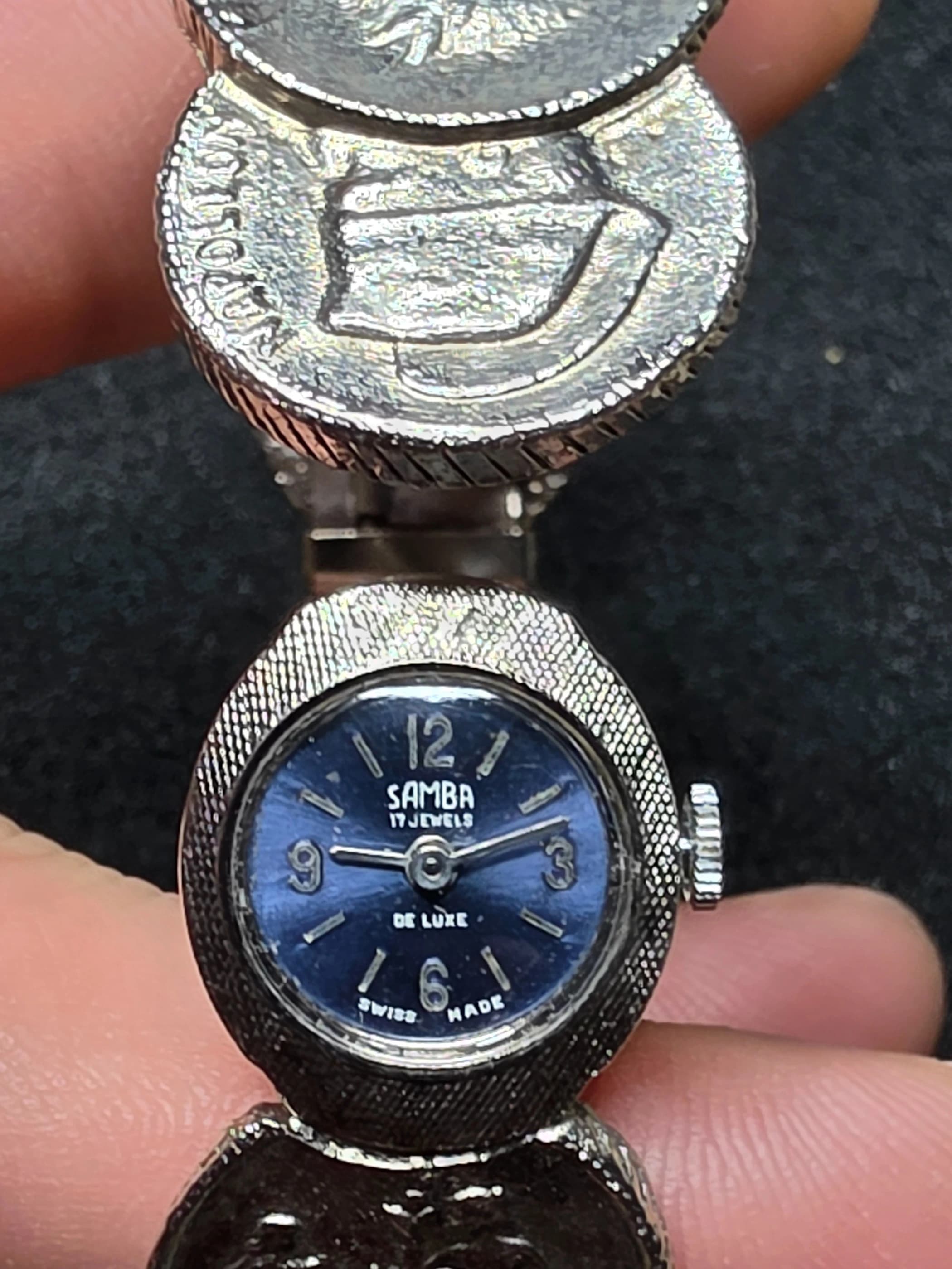 Samba Wristwatches – Very Good