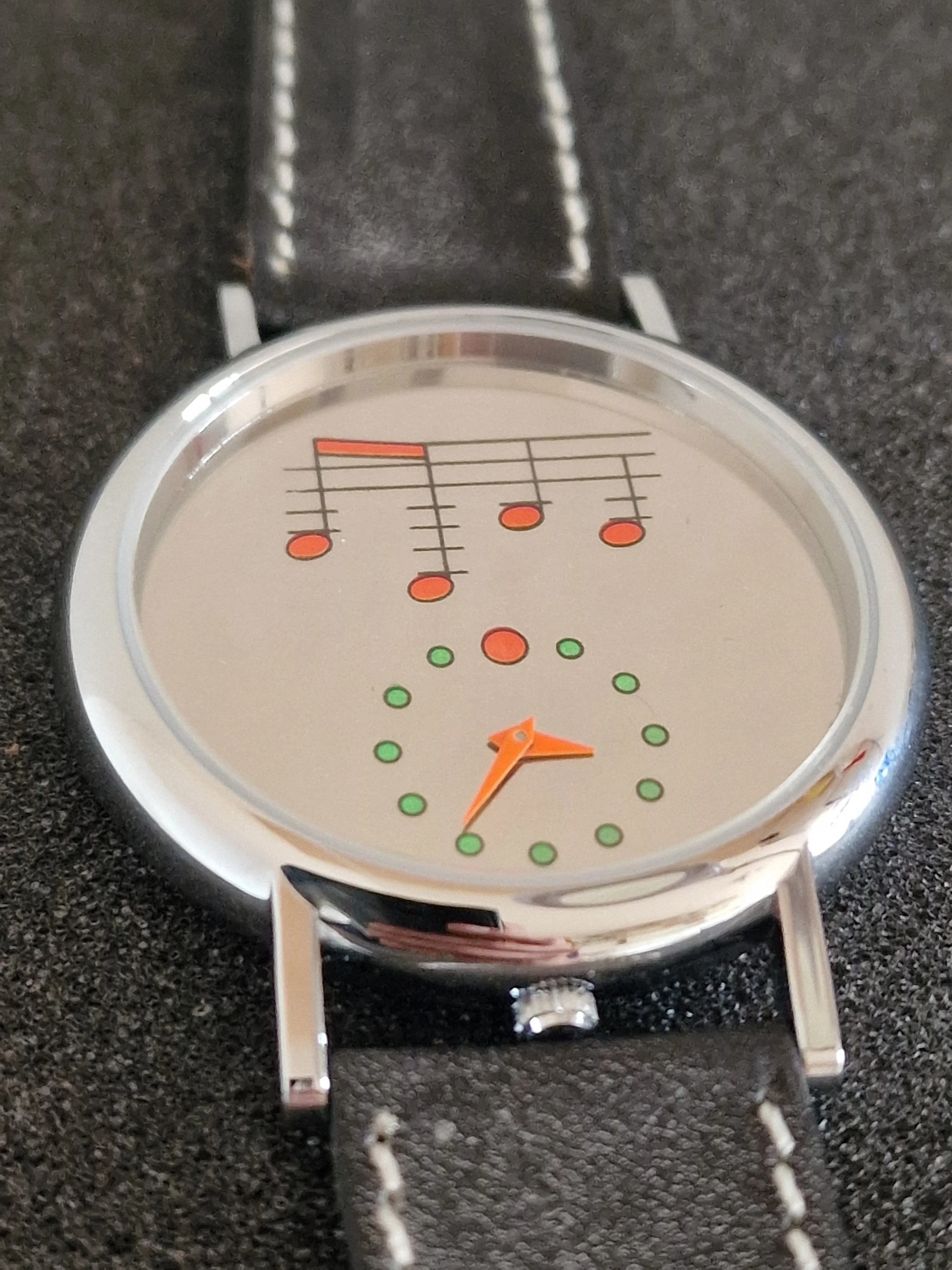 ⌚ Unworn Vintage Quartz Watch – Swiss Made | Cattin Movement | 80s–90s | 42mm | NOS