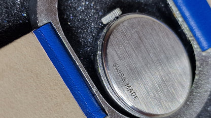 💎 Unworn Vintage Women’s Watch – Hand-Wound, Late 1960s, Swiss Made, Blue Strap
