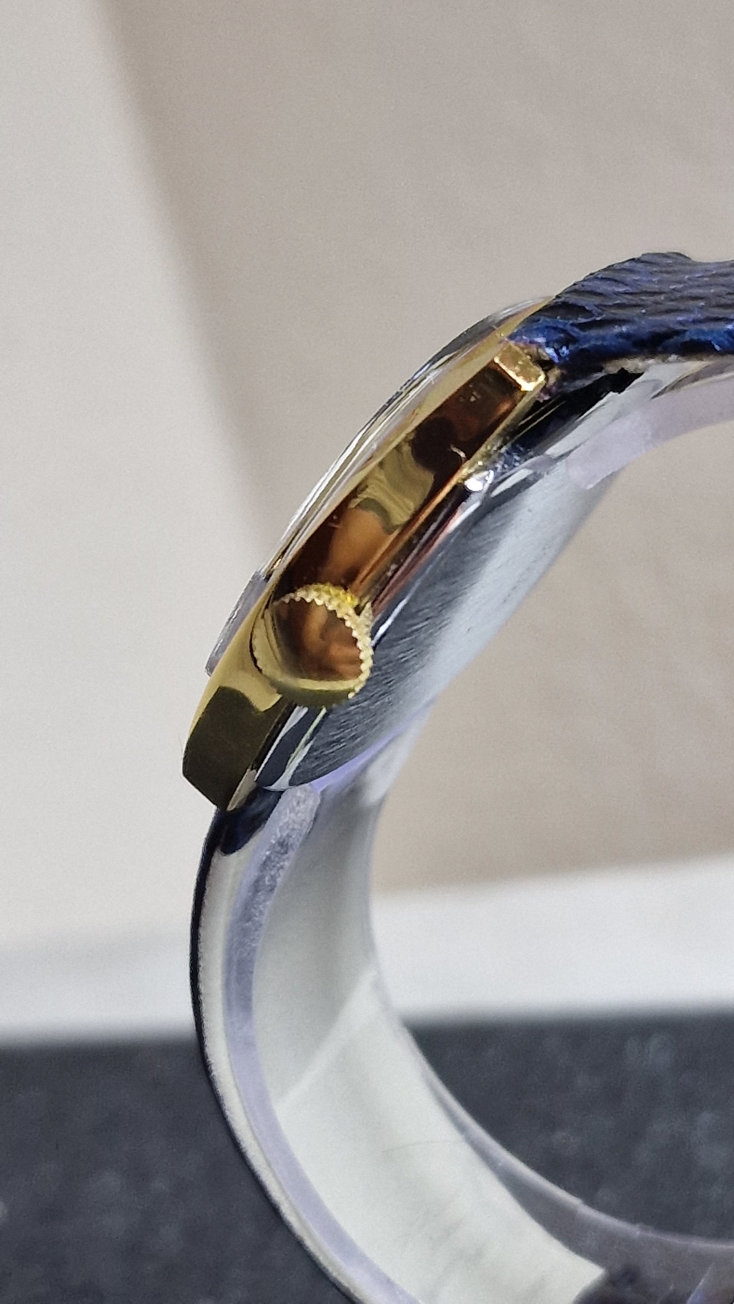 🕰️ Unworn Vintage Watch "TIAnO" – Swiss Made for Japan, 80s/90s, Hand-Wound, Super Flat