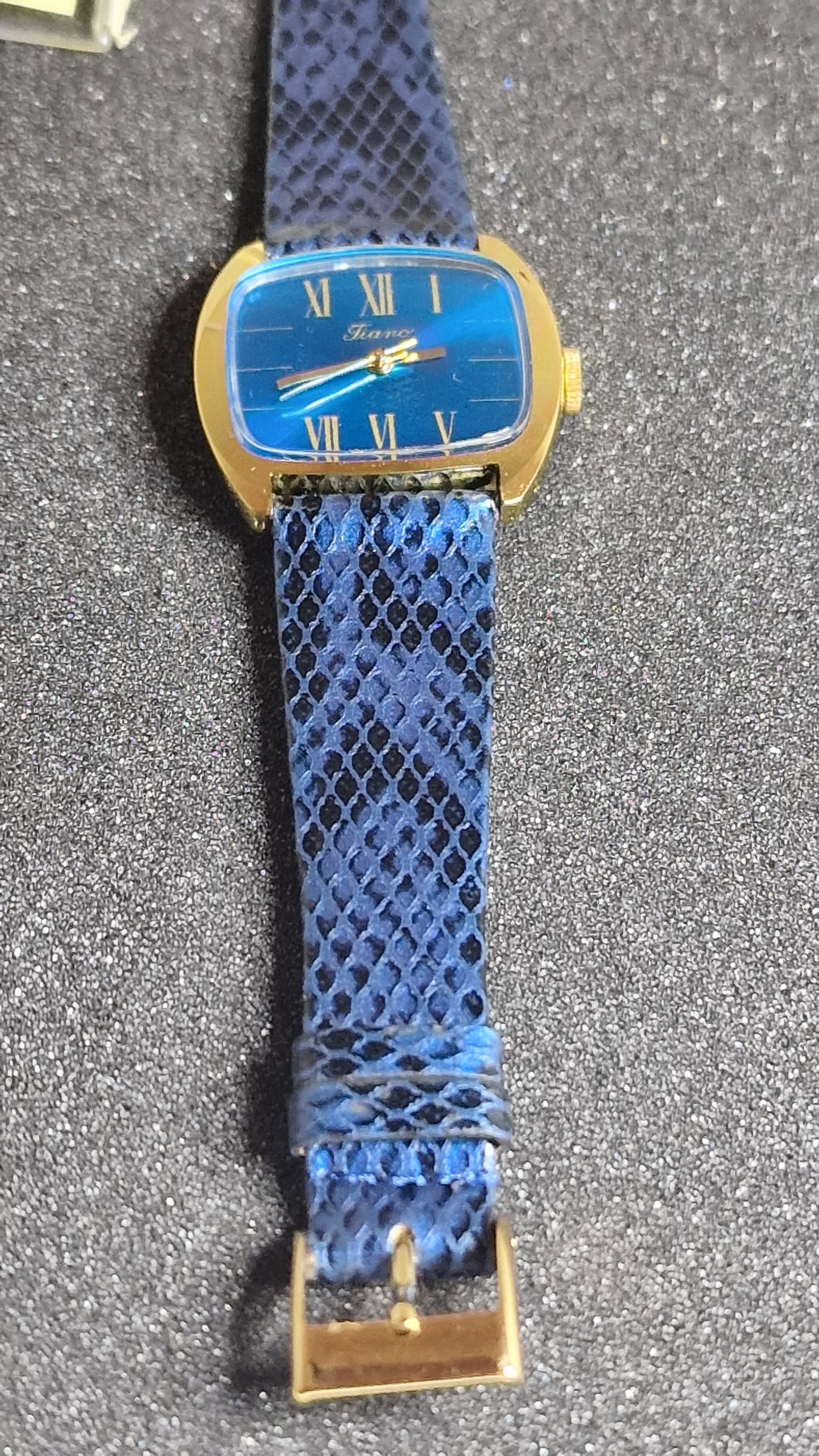 🕰️ Unworn Vintage Watch "TIAnO" – Swiss Made for Japan, 80s/90s, Hand-Wound, Super Flat