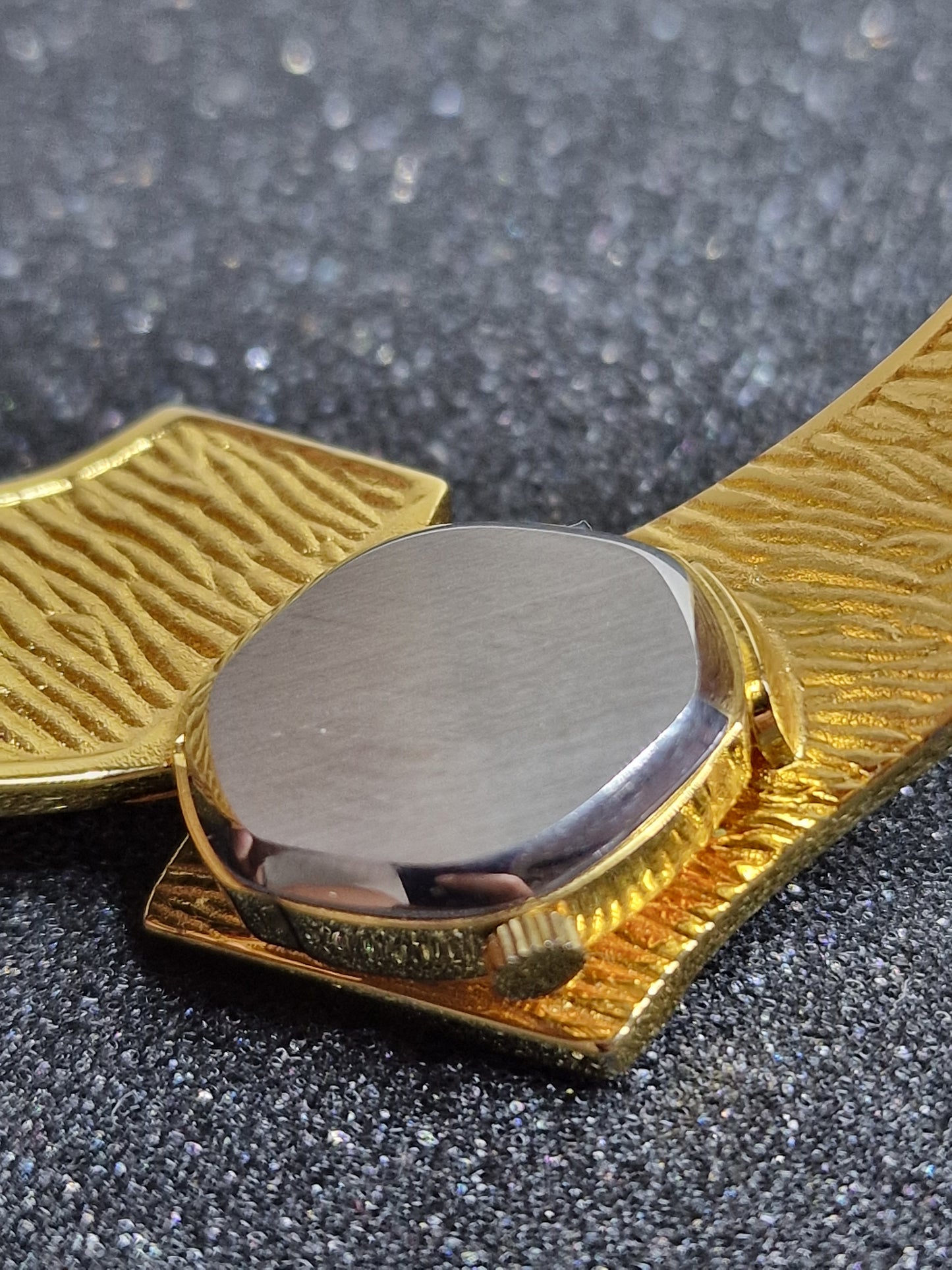 💎 Unworn Vintage Ladies' Watch "RAVISA" – Swiss Made, Hand-Wound, Late 70s/80s