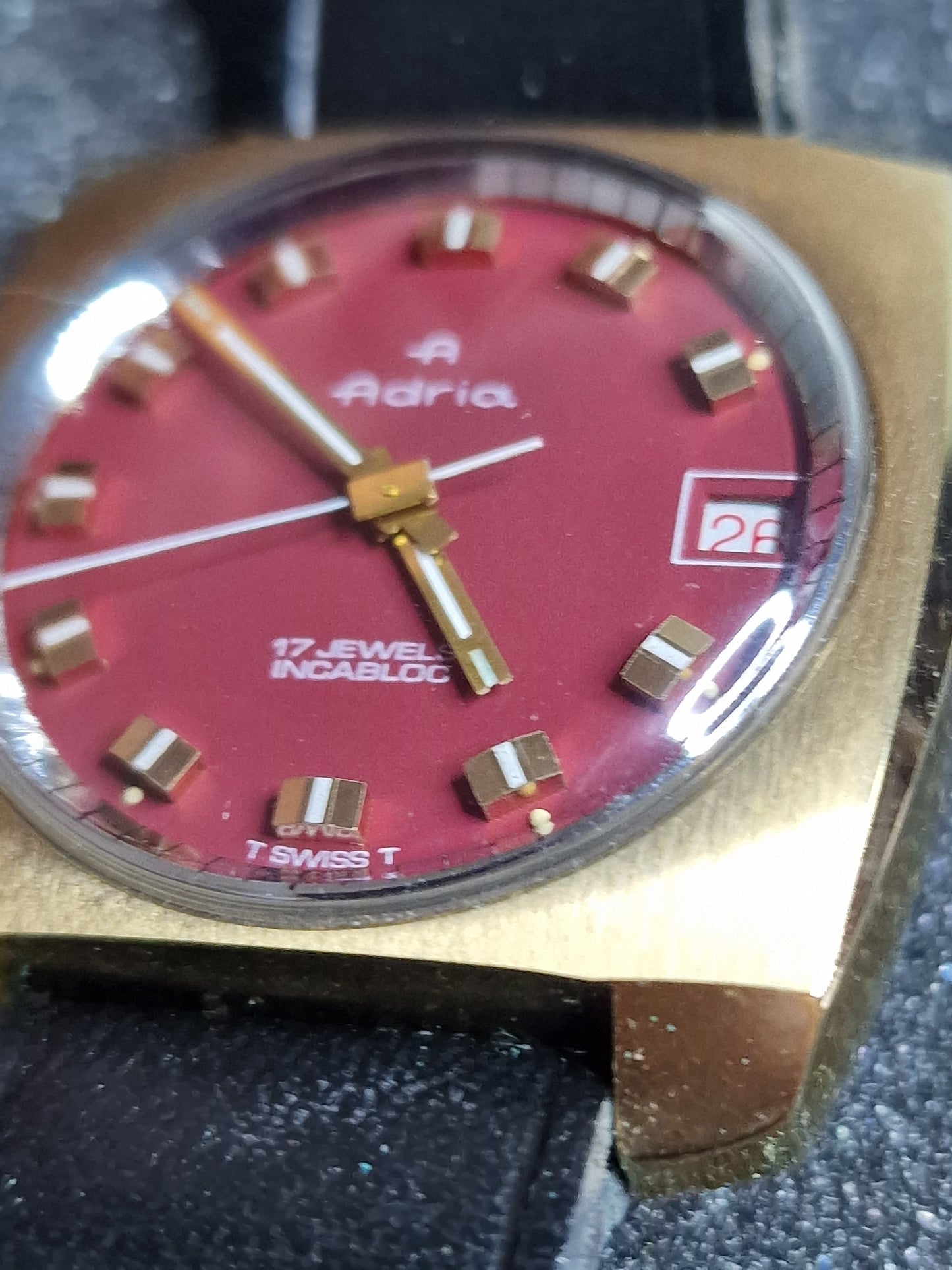 ⭐ Rare Vintage Watch "ADRIA" – Swiss Made, Hand-Wound, 1960s, Unworn Old Stock