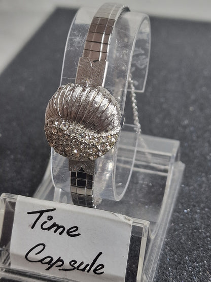 💎 Unworn Vintage Ladies' Jewelry Watch "F.H.B." – Swiss Made, Hand-Wound, Late 1960s