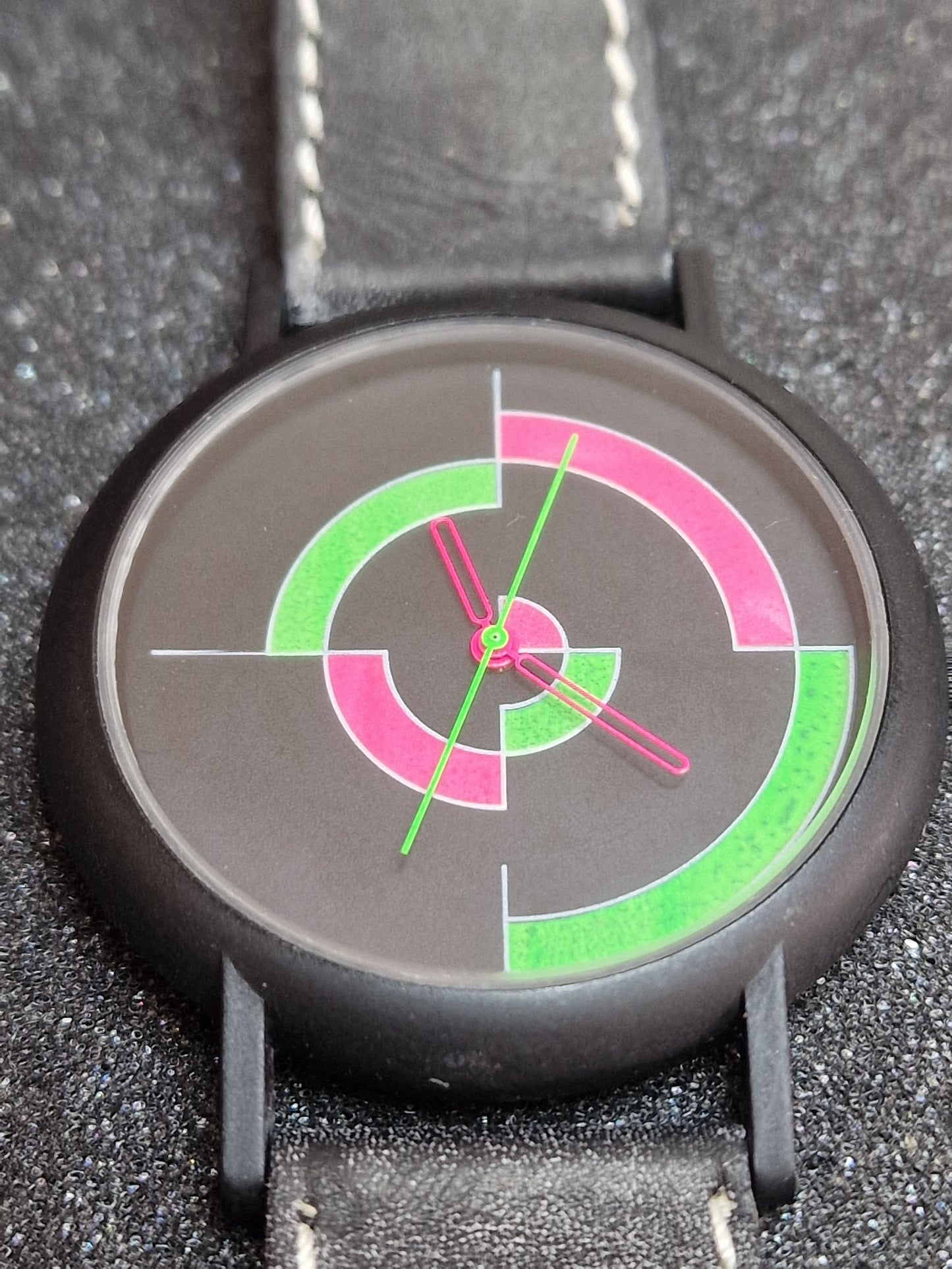 ⌚ Unworn Vintage Quartz Watch – Swiss Made, Cattin Movement, 42mm, 80s/90s, Old Basel Stock