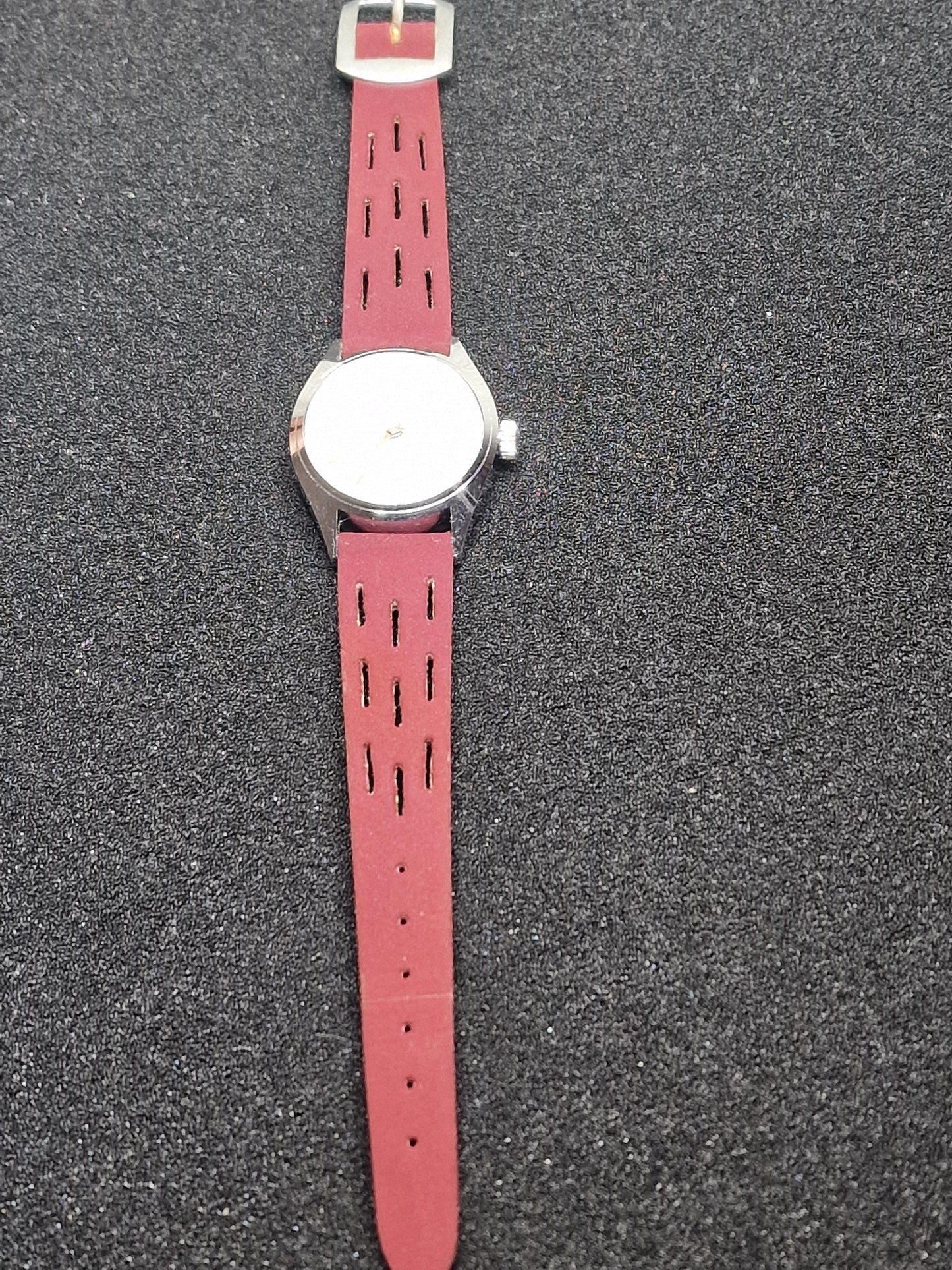 ⌚ Unworn Vintage Watch "IRAK" – Swiss Made, Hand-Wound, 1960s, Old Stock
