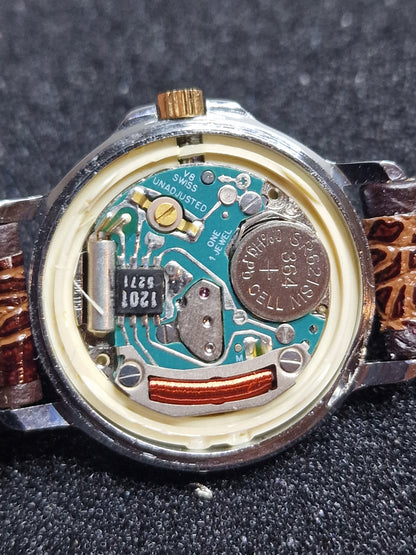 ⌚ Unworn Vintage Quartz Watch "LOTUS" – Swiss Made, Date Display, 1970s, Old Stock