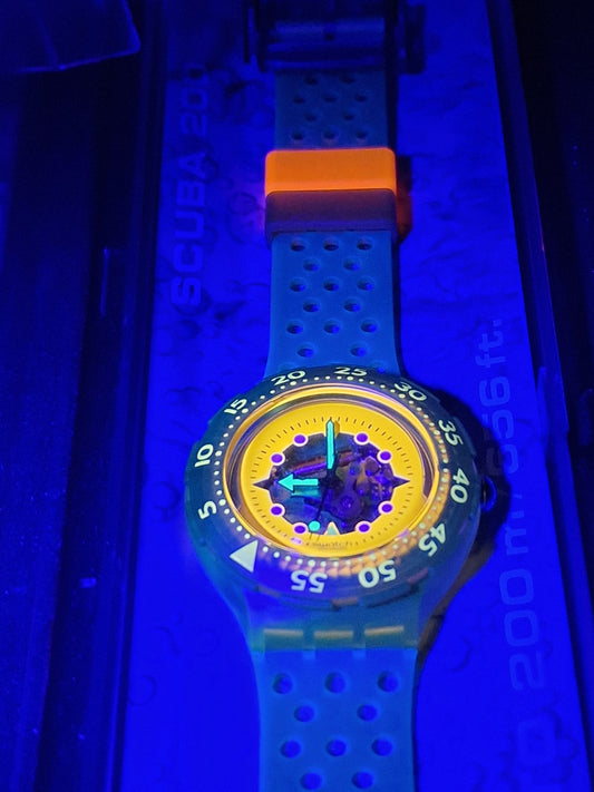 🔸 Swatch Scuba SDK103 Hypocampus (1990) – Iconic Scuba 200 Dive Watch