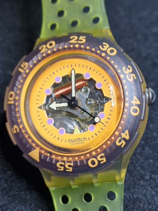 🔸 Swatch Scuba SDK103 Hypocampus (1990) – Iconic Scuba 200 Dive Watch