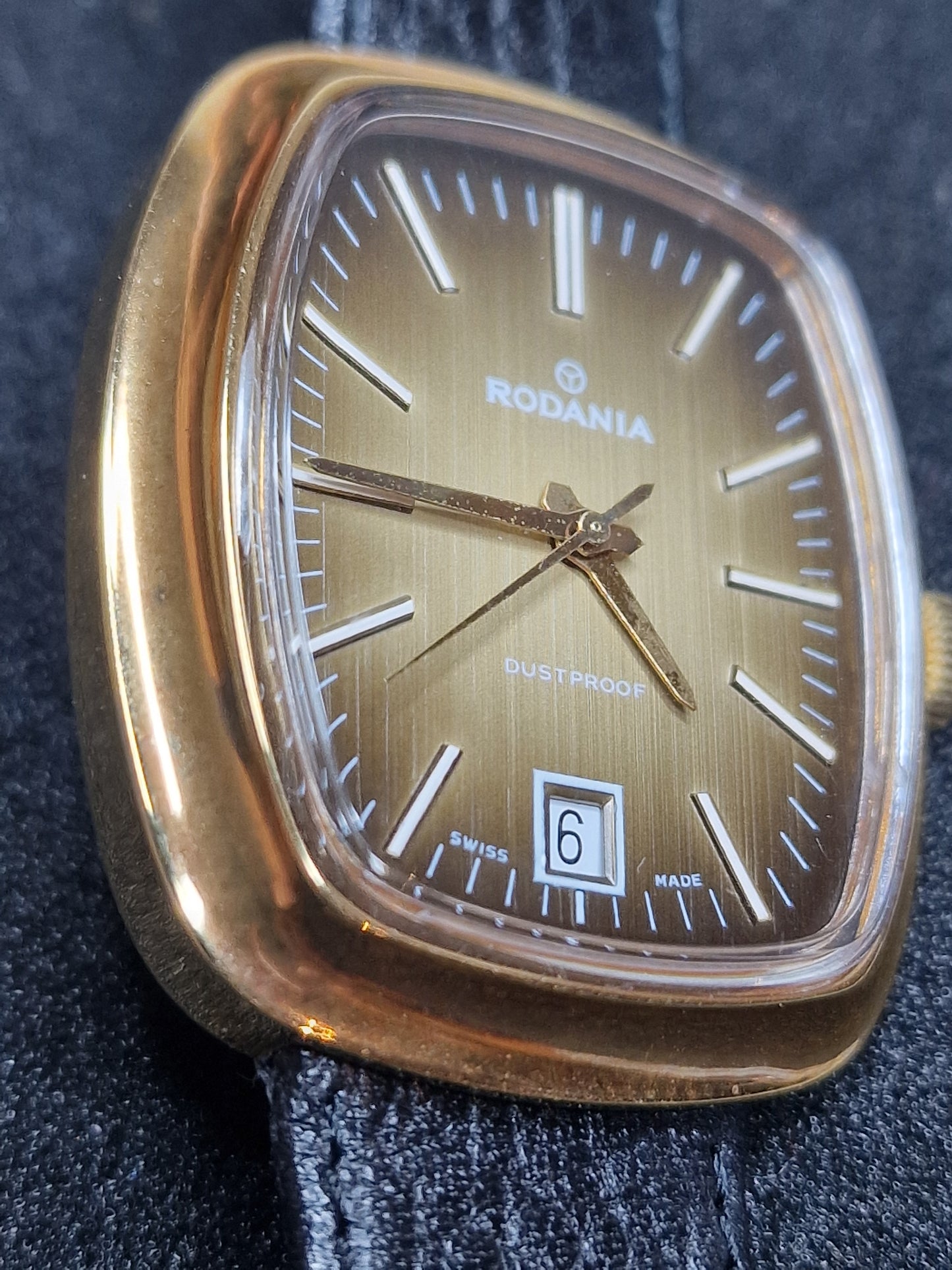 ⌚ Unworn Vintage Rodania Watch – Swiss Made | Hand-Wound | 1960s | Gold-Tone | NOS