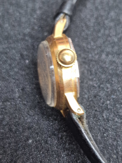 ⌚ Vintage ELOGA Watch – 17 Jewels | Incabloc | Waterproof | Swiss Made | 19mm